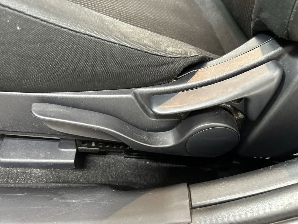 Used 2017 Mitsubishi Lancer ES FWD image 10