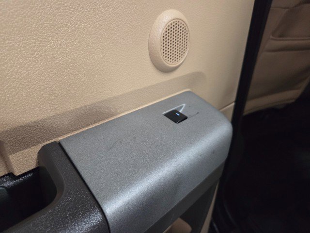 Used 2014 Ford F250 Lariat w/ Lariat Ultimate Package AWD/4WD image 36