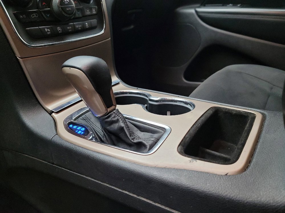 Used 2017 Jeep Grand Cherokee Laredo w/ Quick Order Package 23E image 26