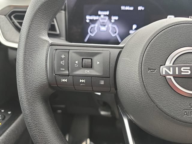 Used 2026 Nissan Kicks SV FWD image 17