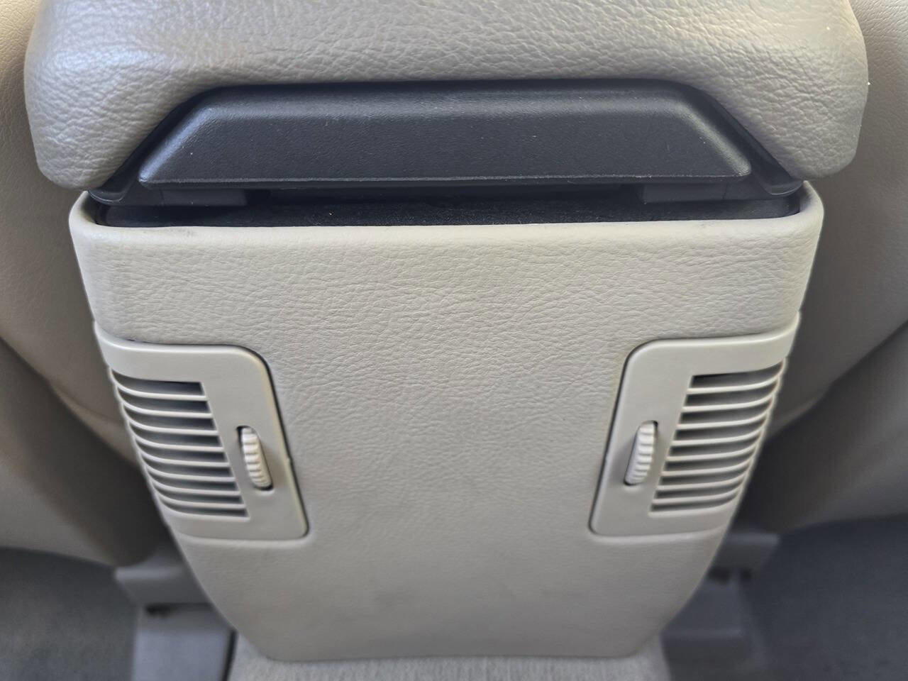 Used 2004 Lincoln LS image 42