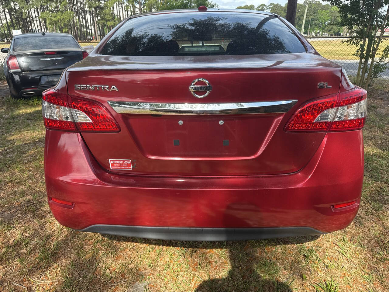 Used 2015 Nissan Sentra SL w/ SL Premium Package FWD image 6