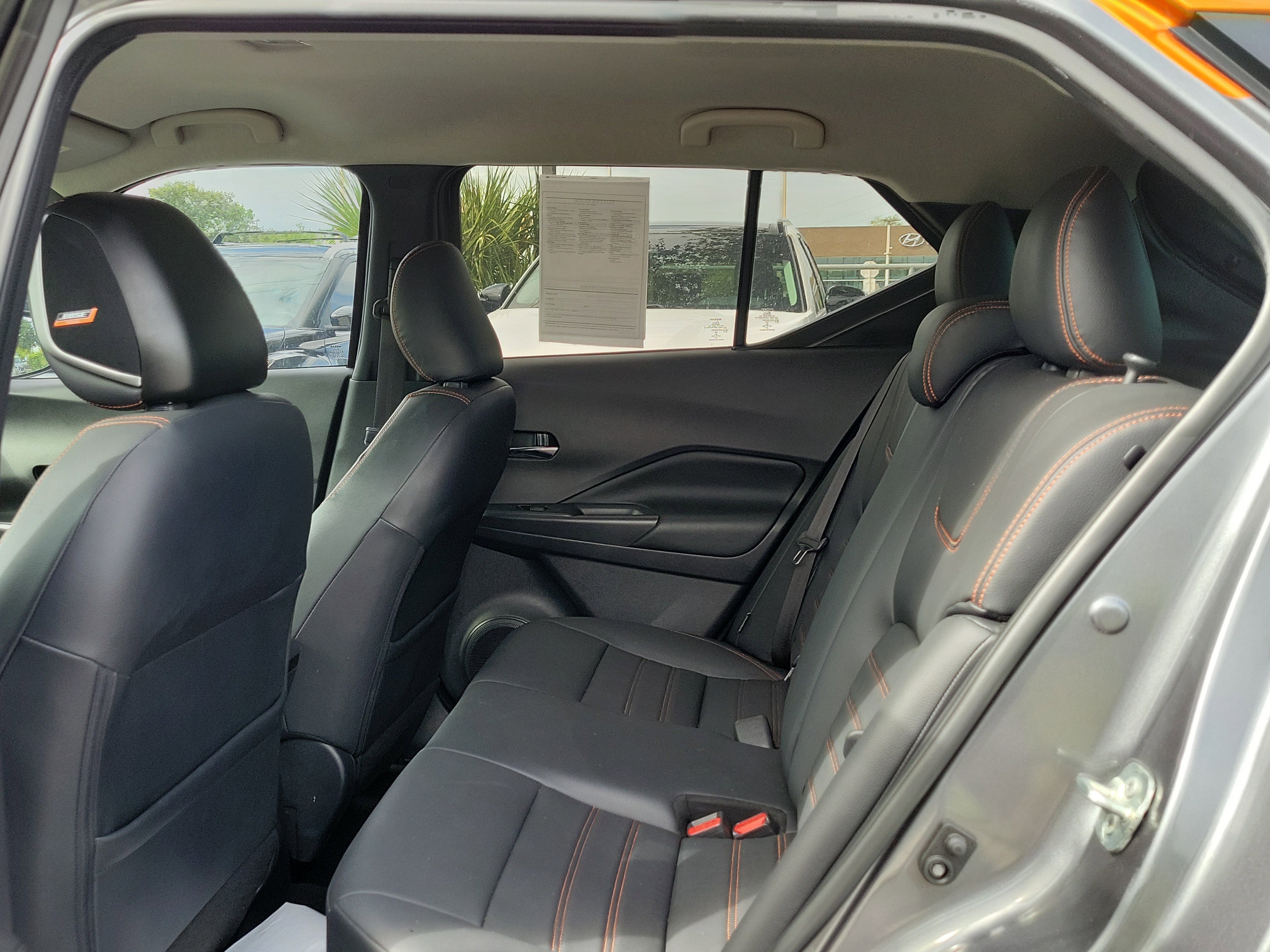 Used 2020 Nissan Kicks SR w/ SR Premium Package FWD image 12