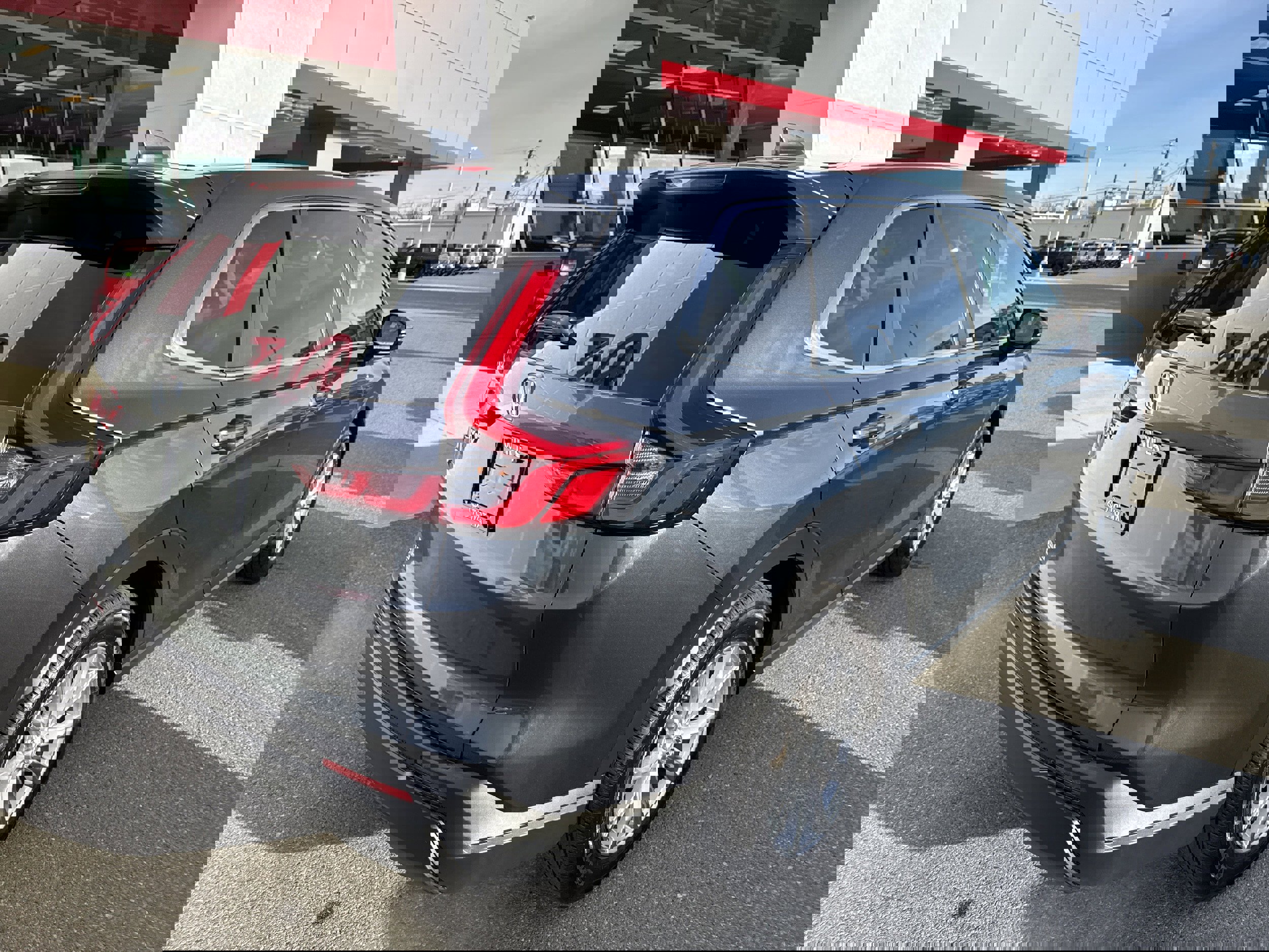 Used 2024 Honda CR-V EX image 5