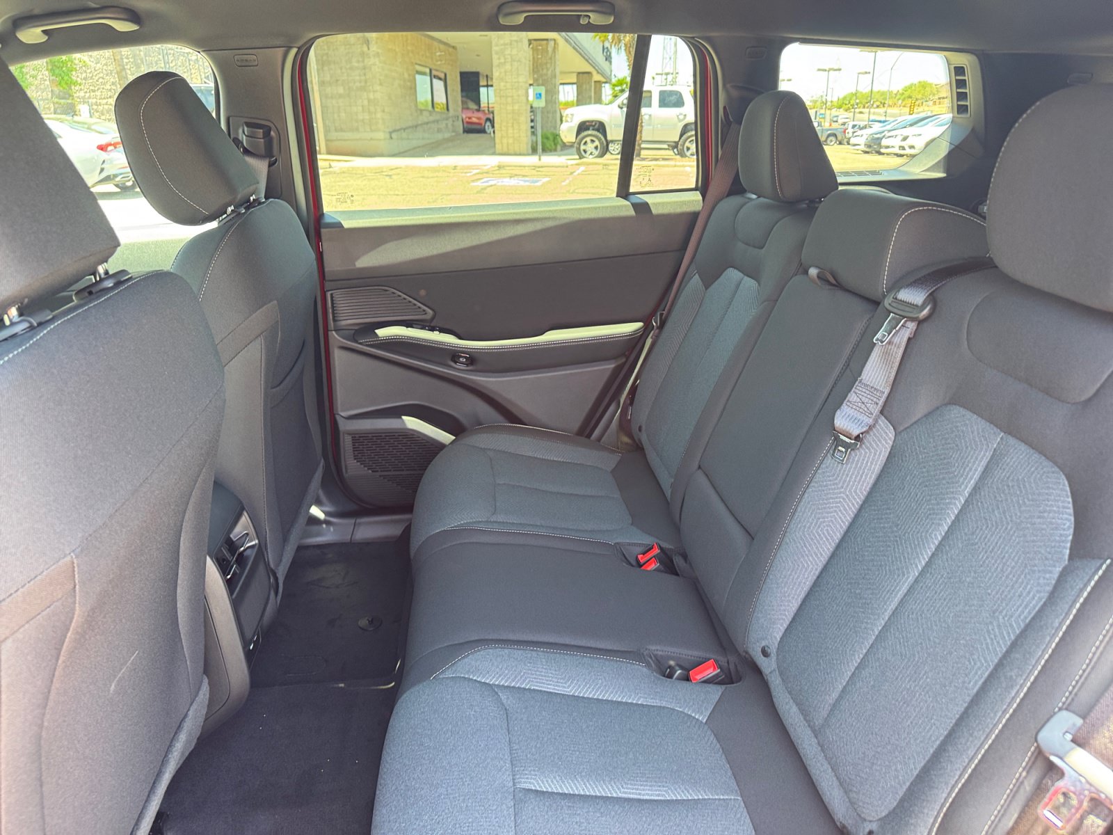 New 2026 Jeep Cherokee Laredo AWD/4WD image 17