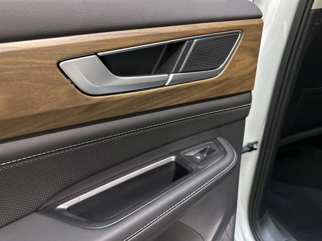 New 2026 Volkswagen Atlas SE image 28