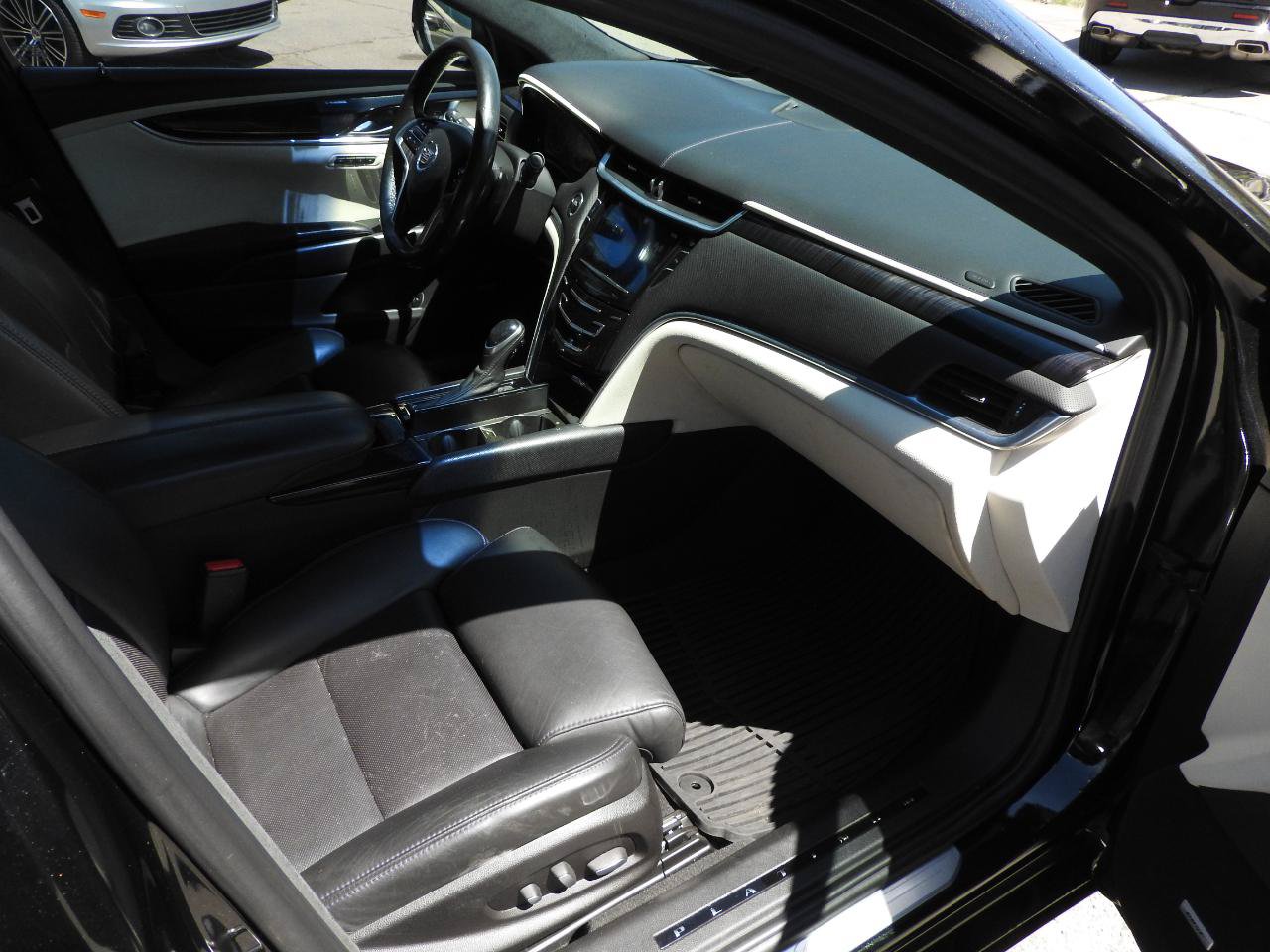 Used 2014 Cadillac XTS Platinum AWD/4WD image 12