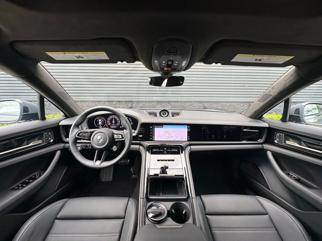 Used 2025 Porsche Panamera Turbo image 36