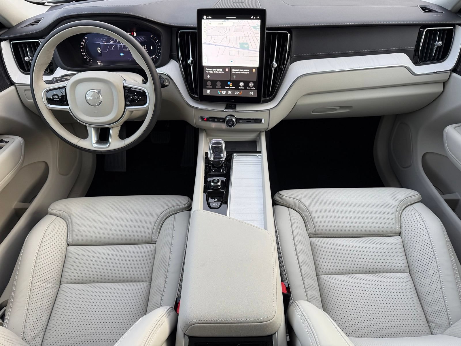 New 2026 Volvo XC60 B5 Ultra w/ Protection Package Premier AWD/4WD image 20