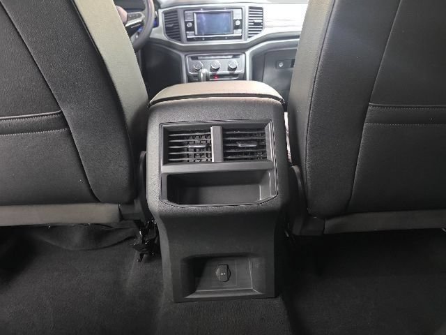 Used 2023 Volkswagen Atlas Cross Sport SE AWD/4WD image 25