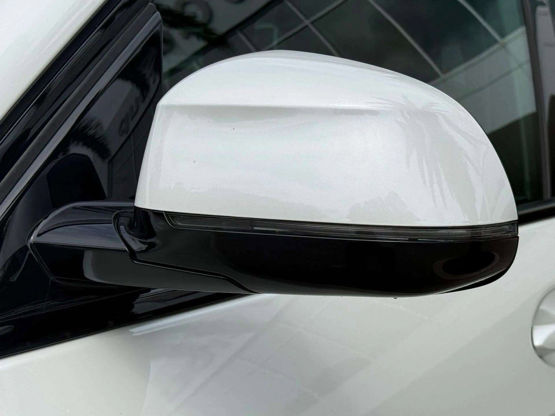 Used 2021 BMW X5 xDrive40i w/ M Sport Package image 27