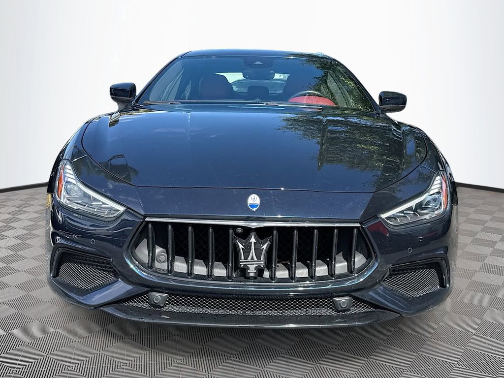 Used 2023 Maserati Ghibli Modena RWD image 2