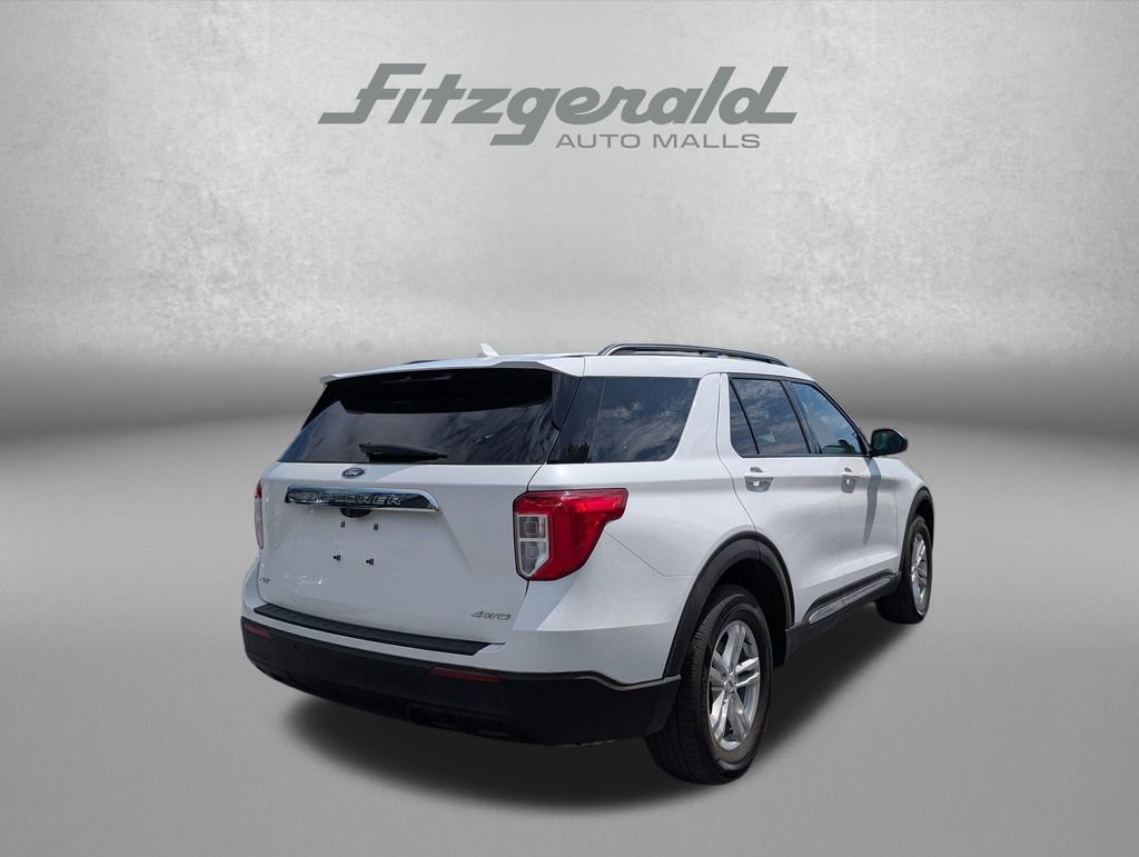 Used 2022 Ford Explorer XLT image 7