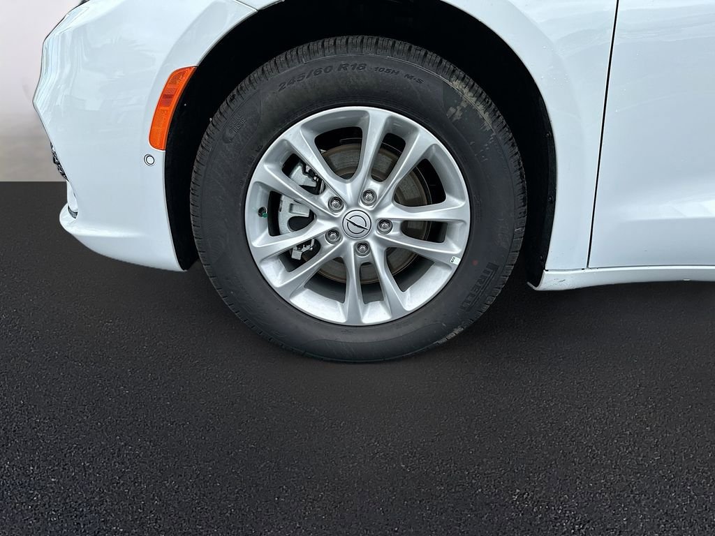 New 2026 Chrysler Pacifica Select image 39
