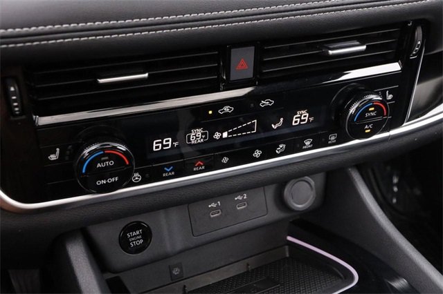 Certified 2024 Nissan Rogue SL w/ SL Premium Package image 18