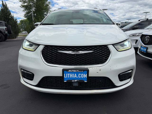 Used 2021 Chrysler Pacifica Limited w/ Premium & Safety Sphere Group AWD/4WD image 2