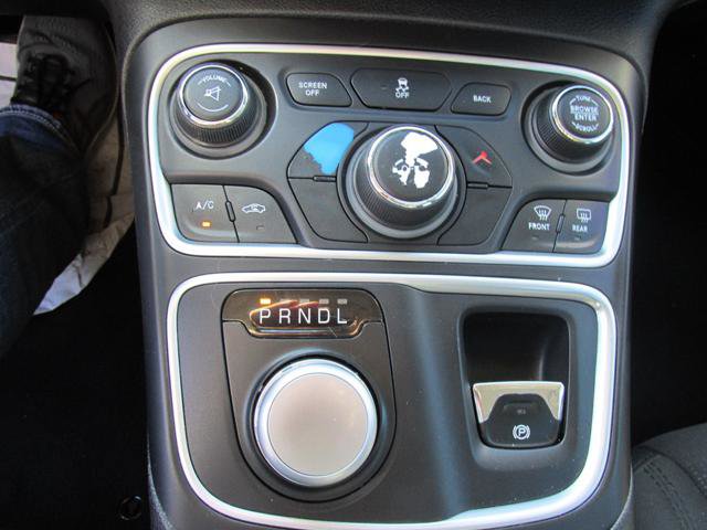 Used 2016 Chrysler 200 Limited image 12