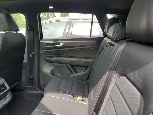 New 2026 Volkswagen Atlas Cross Sport SEL R-Line AWD/4WD image 10