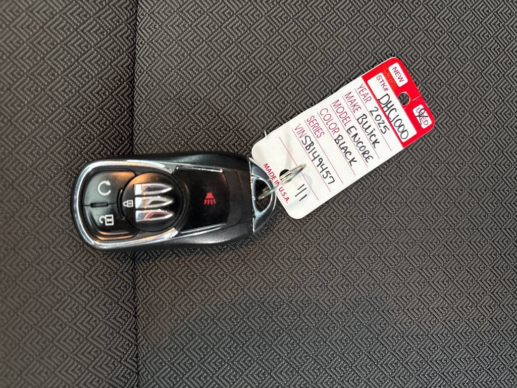 Used 2025 Buick Encore GX Preferred FWD image 33
