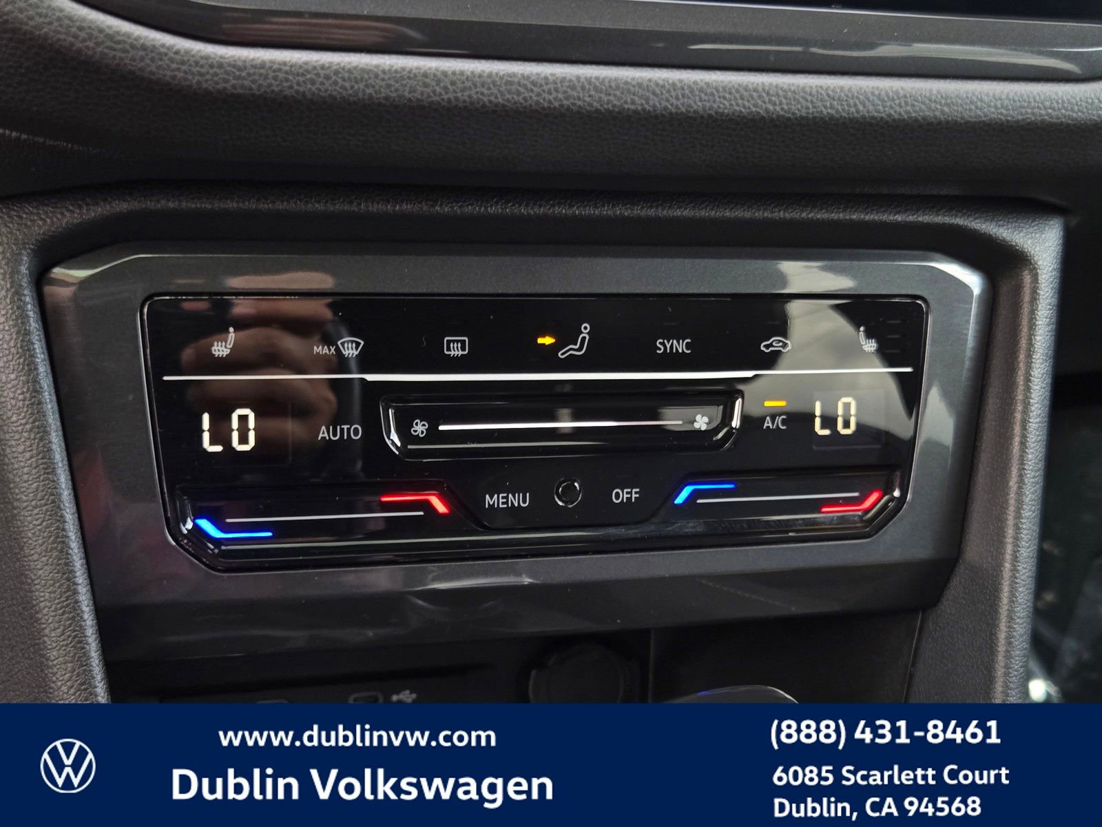 Certified 2023 Volkswagen Tiguan SE R-Line image 21