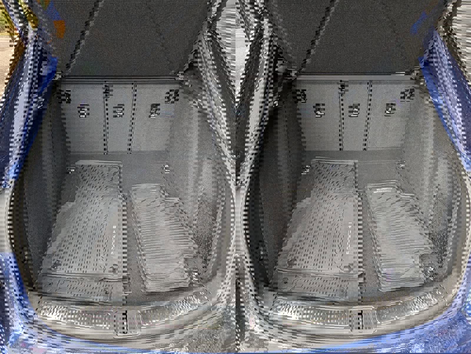 Used 2025 Porsche Macan image 11