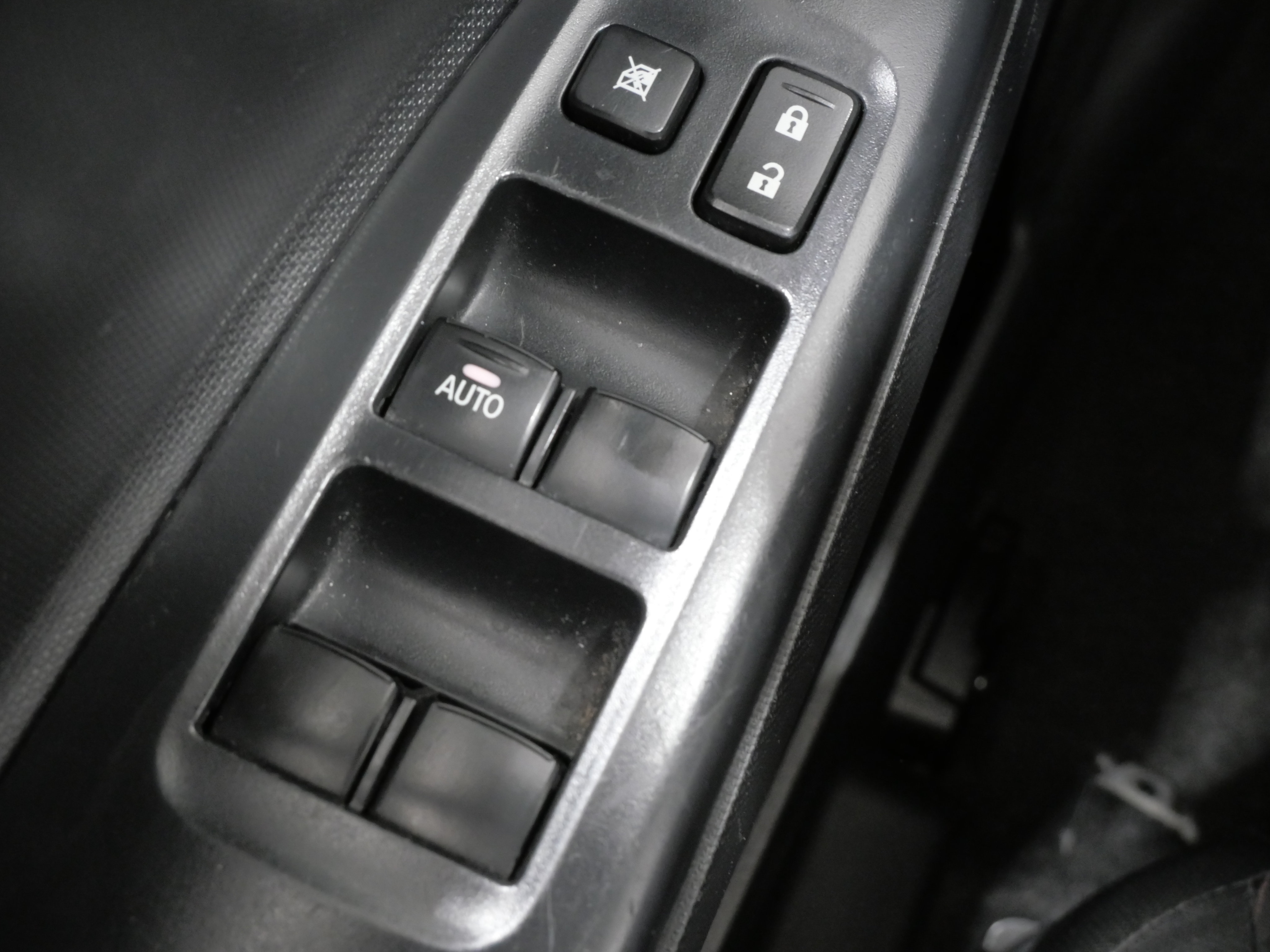 Used 2024 Mitsubishi Mirage ES FWD image 13