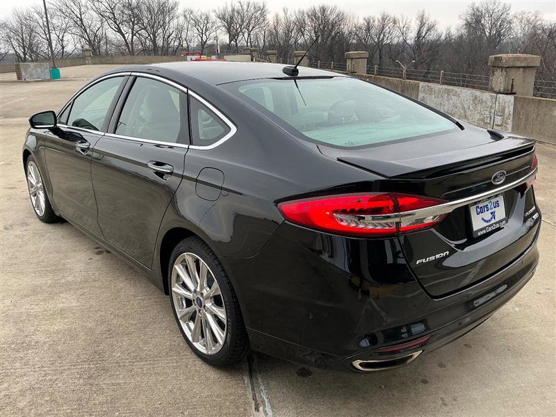 Used 2017 Ford Fusion Platinum image 4