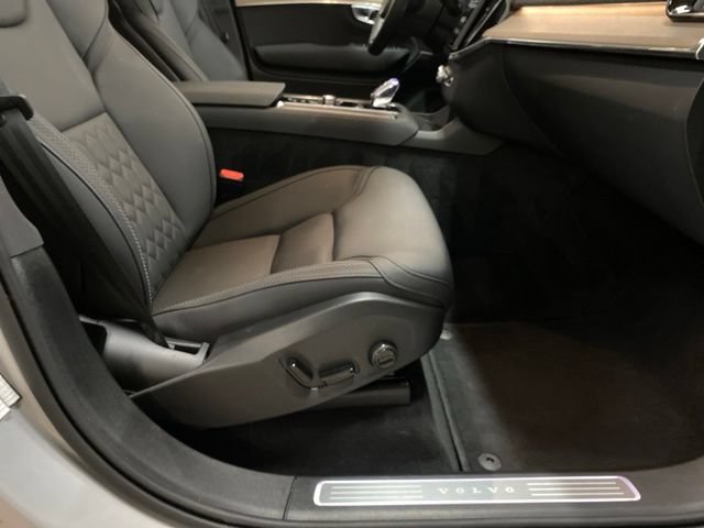 Used 2025 Volvo XC90 B6 Plus AWD/4WD image 91