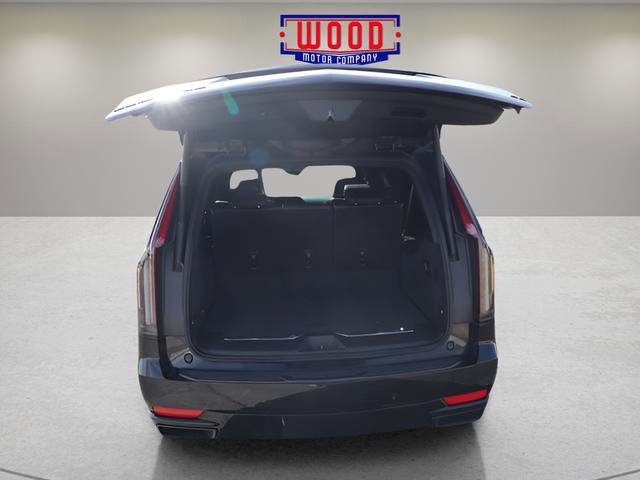 Used 2022 Cadillac Escalade ESV Sport w/ Touring Package image 14