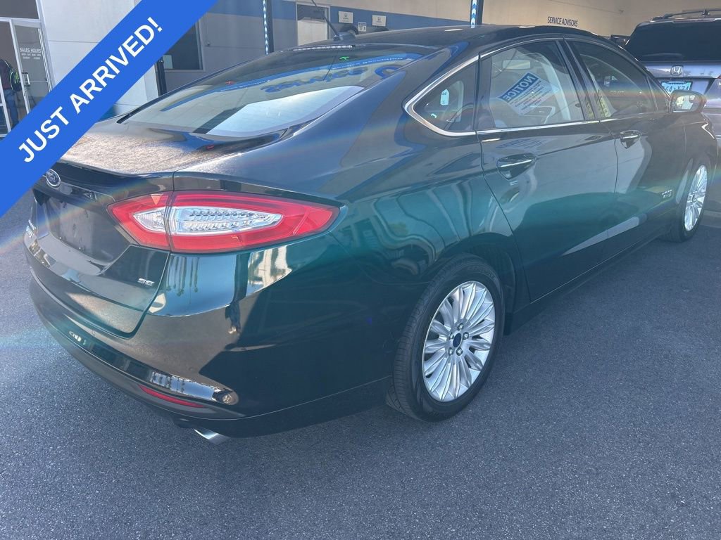 Used 2016 Ford Fusion Energi SE FWD image 3