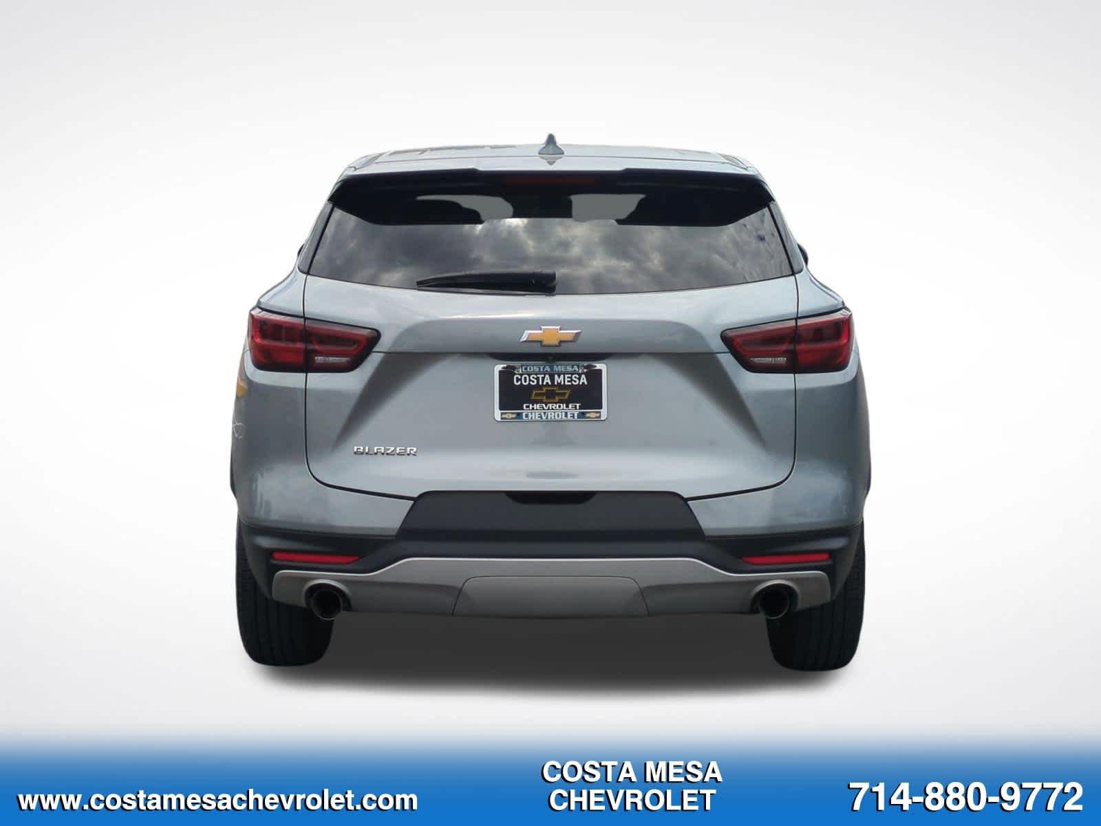 Used 2025 Chevrolet Blazer LT FWD image 6