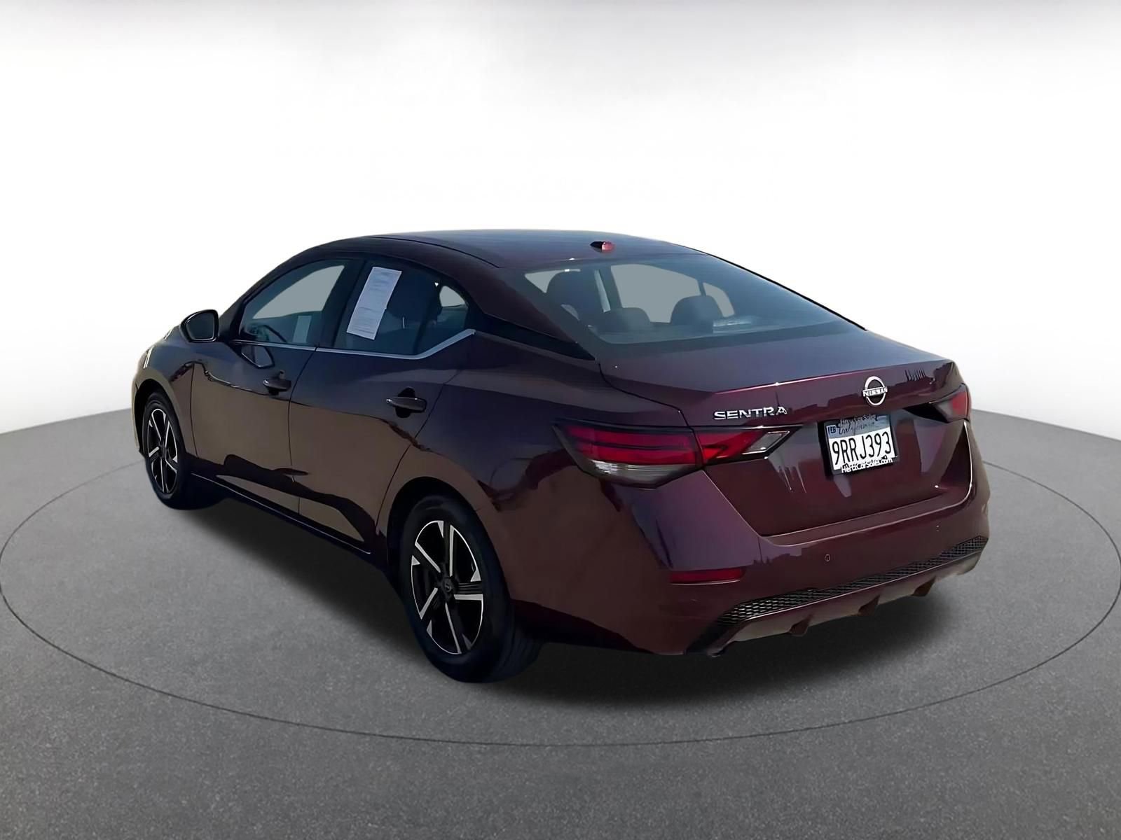Used 2025 Nissan Sentra SV image 11