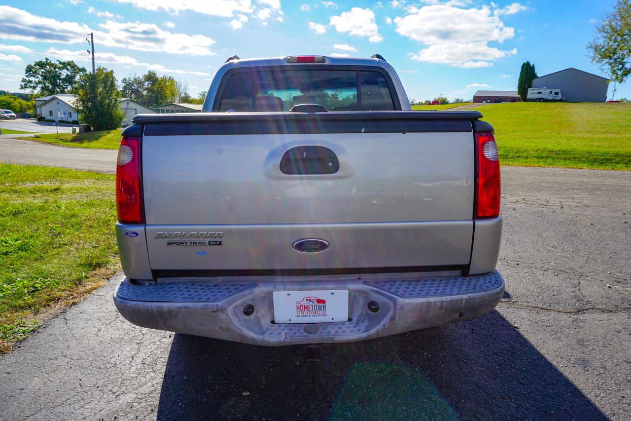Used 2003 Ford Explorer Sport Trac XLT image 4