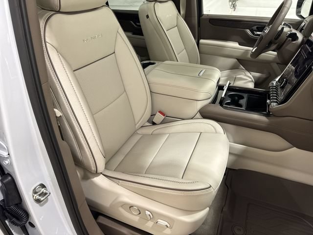 New 2026 GMC Yukon XL Denali w/ Sun & Power Step Package RWD image 29