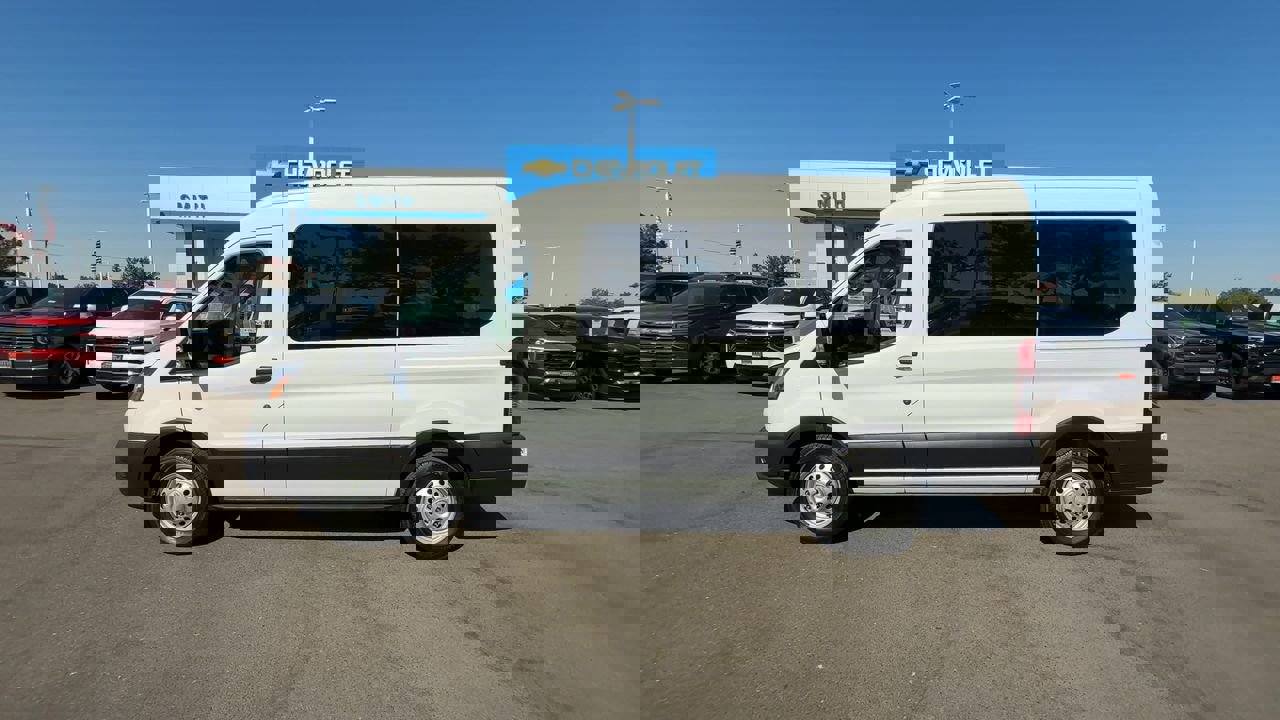 Used 2020 Ford Transit 150 XL image 4
