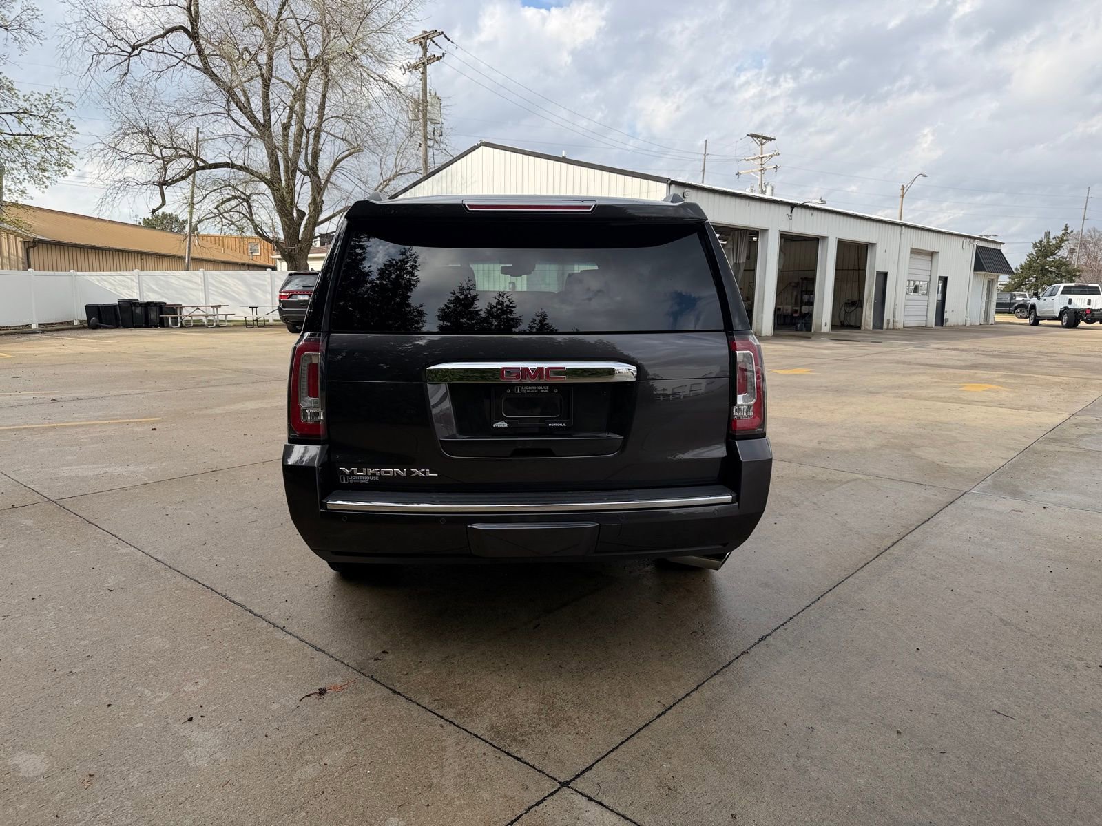 Used 2018 GMC Yukon XL Denali w/ Denali Ultimate Package image 29