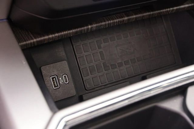 Certified 2021 Ford F350 Lariat w/ Lariat Ultimate Package image 22