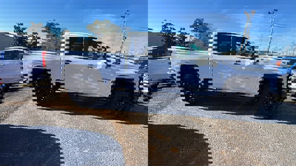 New 2026 Chevrolet Silverado 2500 LT w/ Trail Boss Package image 4