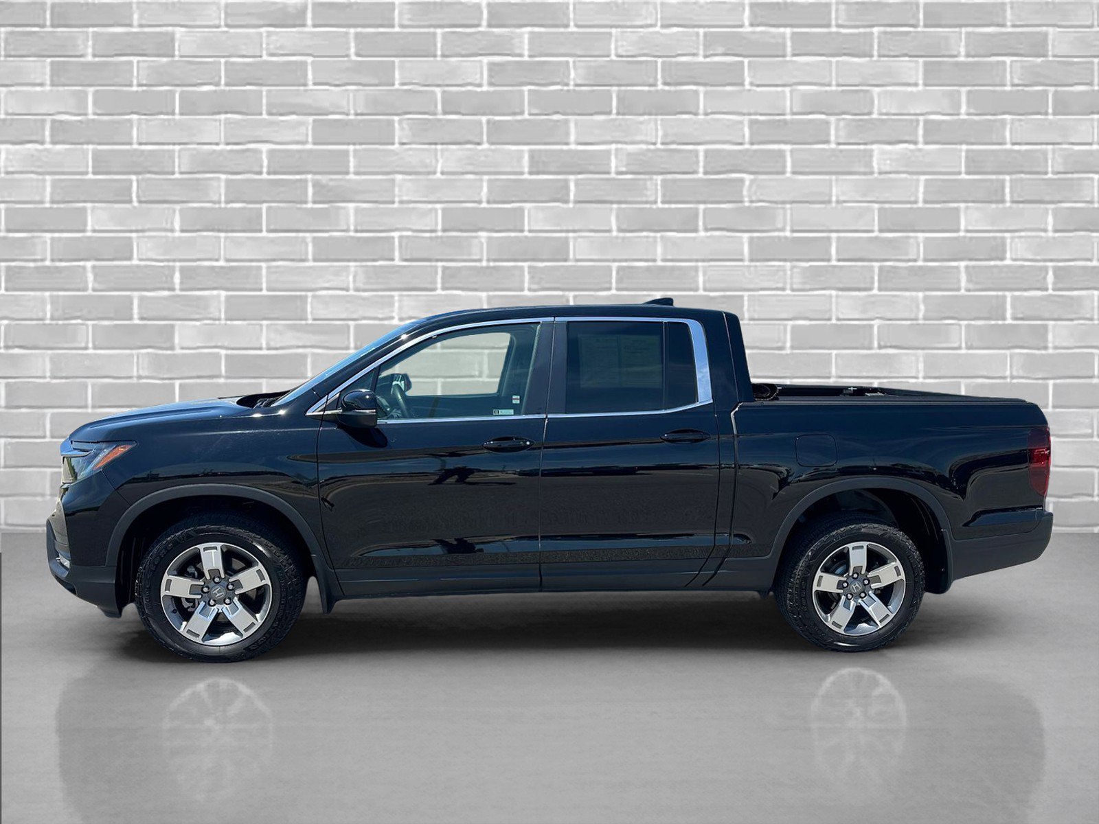 Certified 2024 Honda Ridgeline RTL image 2
