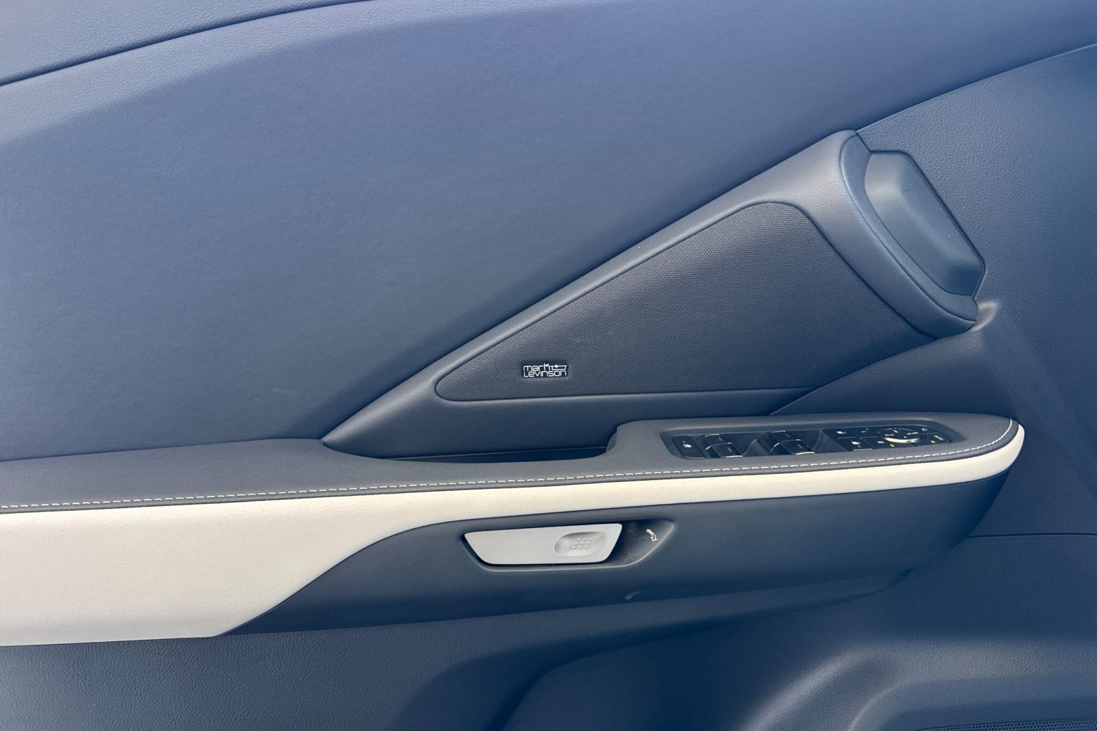 Certified 2025 Lexus TX 500h AWD w/ Technology Package image 12