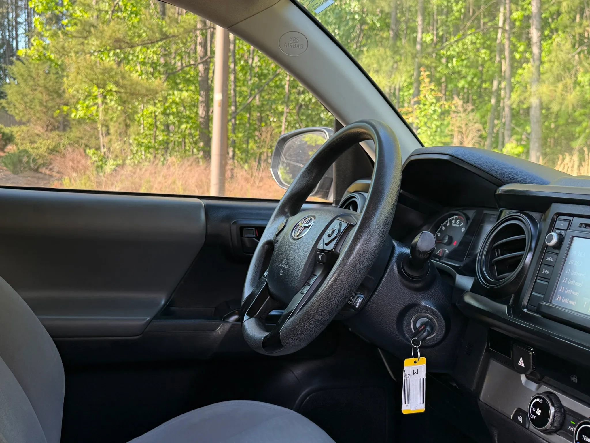 Used 2018 Toyota Tacoma SR w/ SR Convenience Package RWD image 22