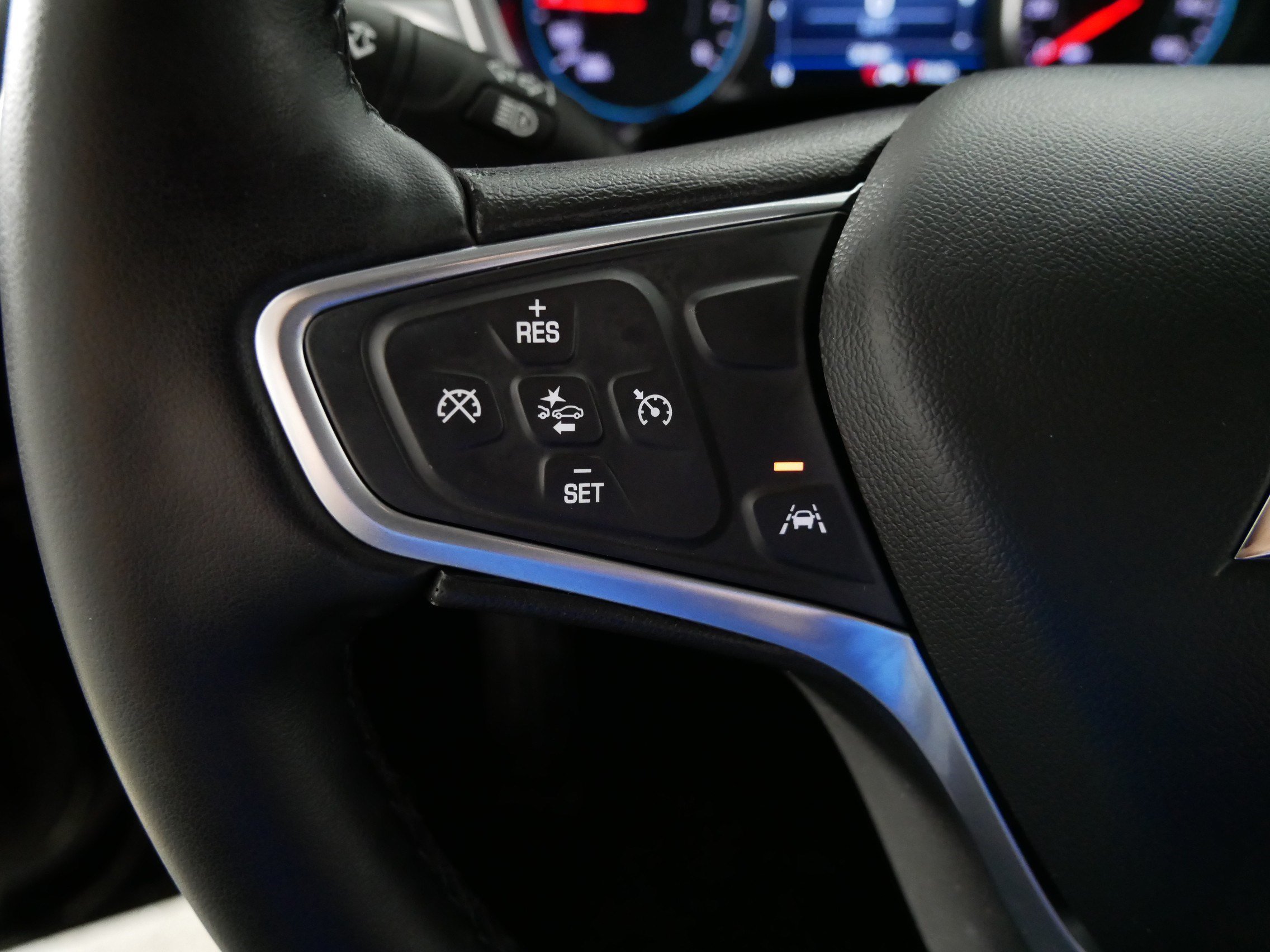 Used 2023 Chevrolet Equinox LT AWD/4WD image 27