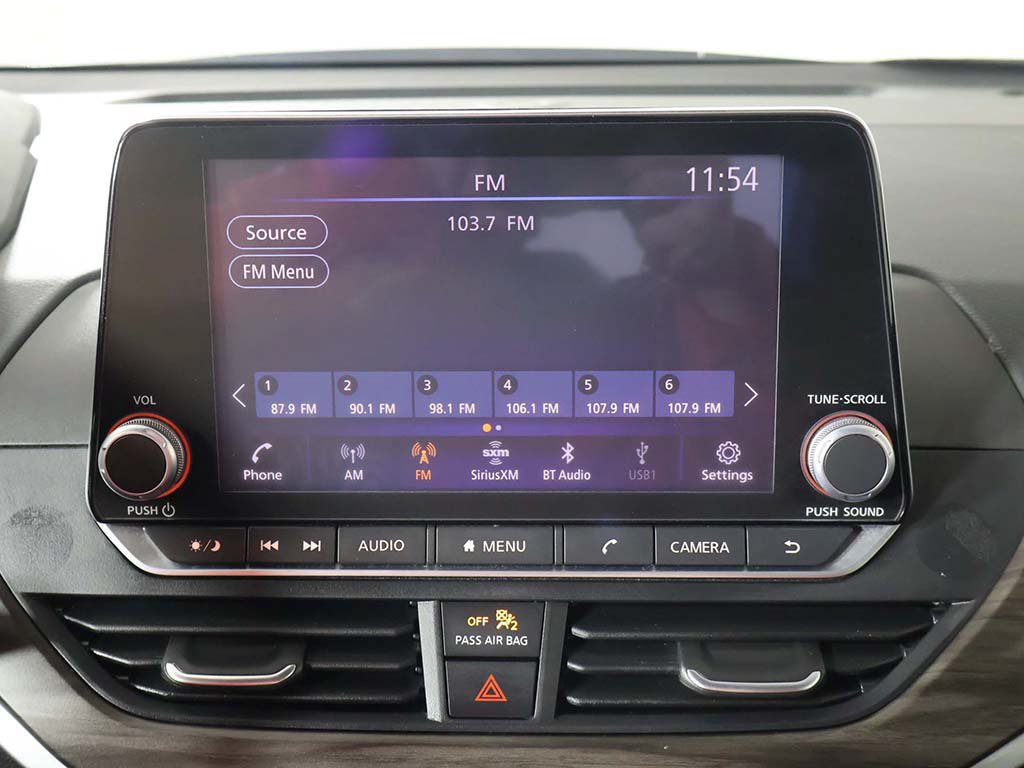 Used 2025 Nissan Altima 2.5 SV FWD image 39