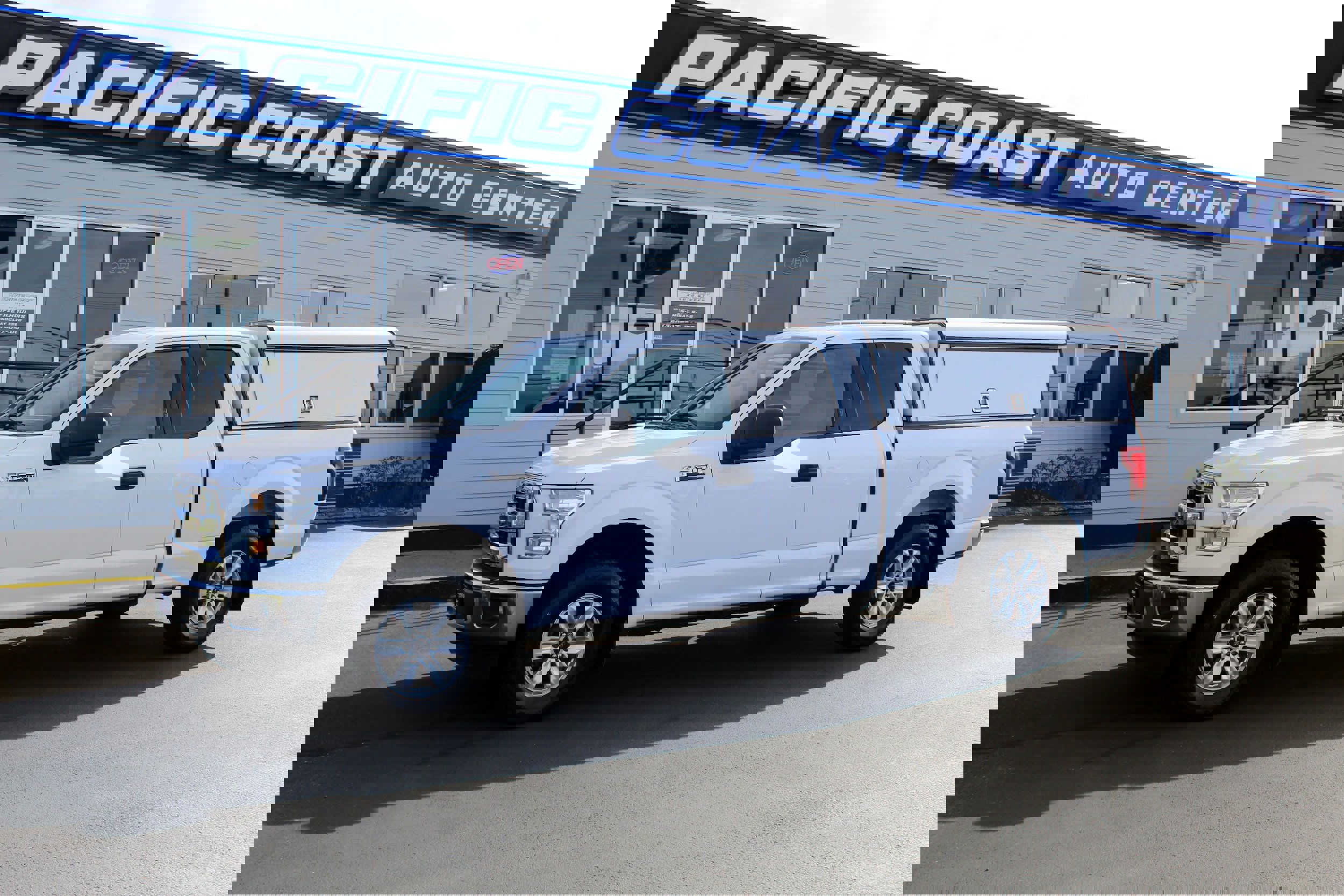 Used 2017 Ford F150 XLT image 1