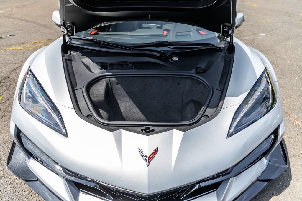 Used 2023 Chevrolet Corvette Z06 w/ Z07 Performance Package RWD image 26