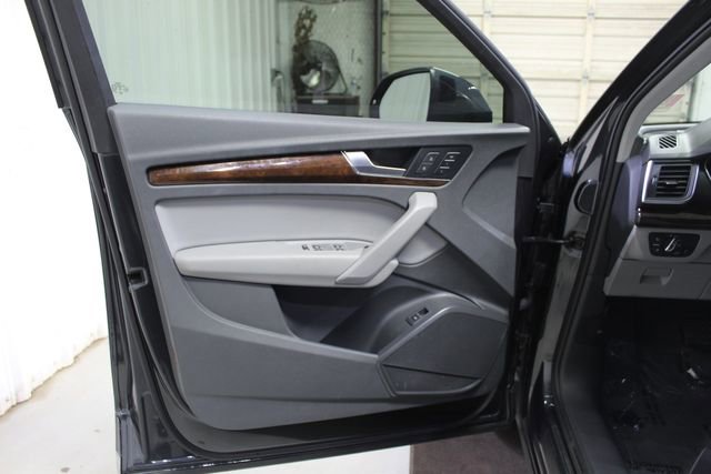 Used 2020 Audi Q5 2.0T Premium AWD/4WD image 10