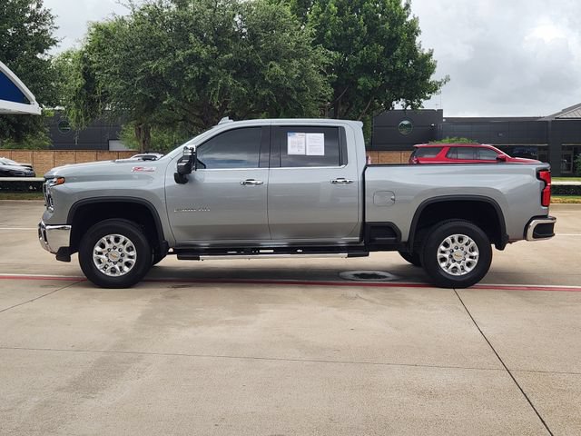 Used 2025 Chevrolet Silverado 2500 LTZ w/ LTZ Convenience Package AWD/4WD image 12