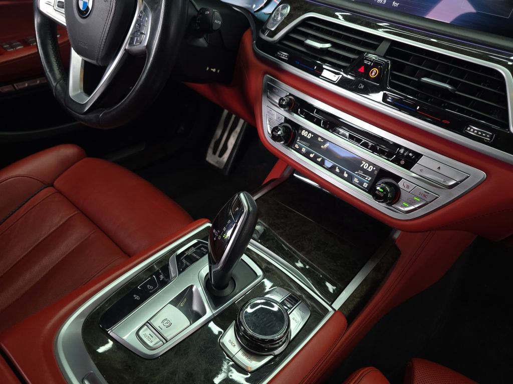 Used 2016 BMW 750i RWD image 40