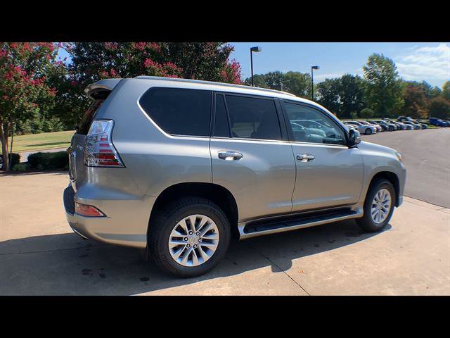 Certified 2023 Lexus GX 460 Premium w/ Premium Plus Package AWD/4WD image 8