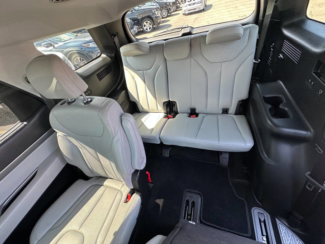 Used 2021 Hyundai Palisade SEL w/ Premium Package AWD/4WD image 28